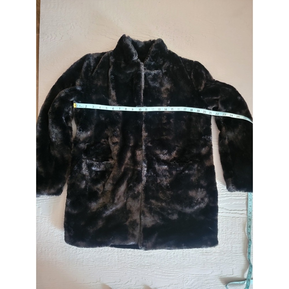 Unknown Brand Jacket Faux Fur No Tag, P2P Is 21 inches‎ Best For M/L